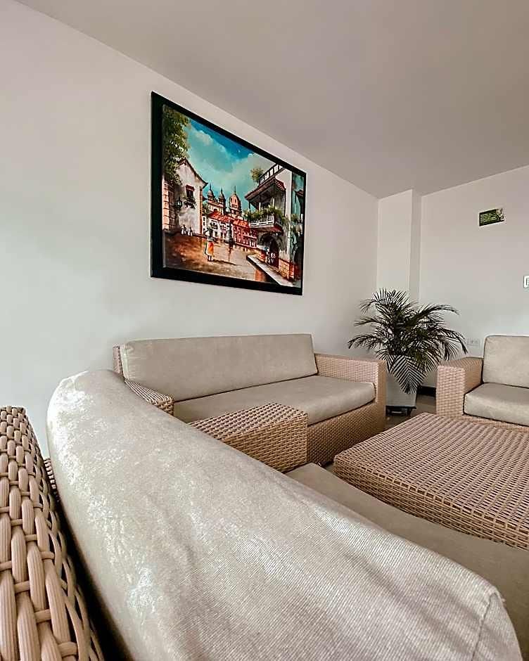 G Hotel 3*